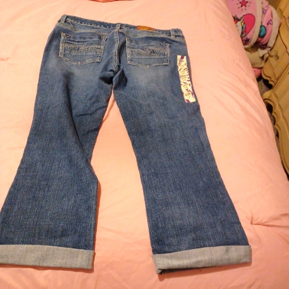 Women's jean capris